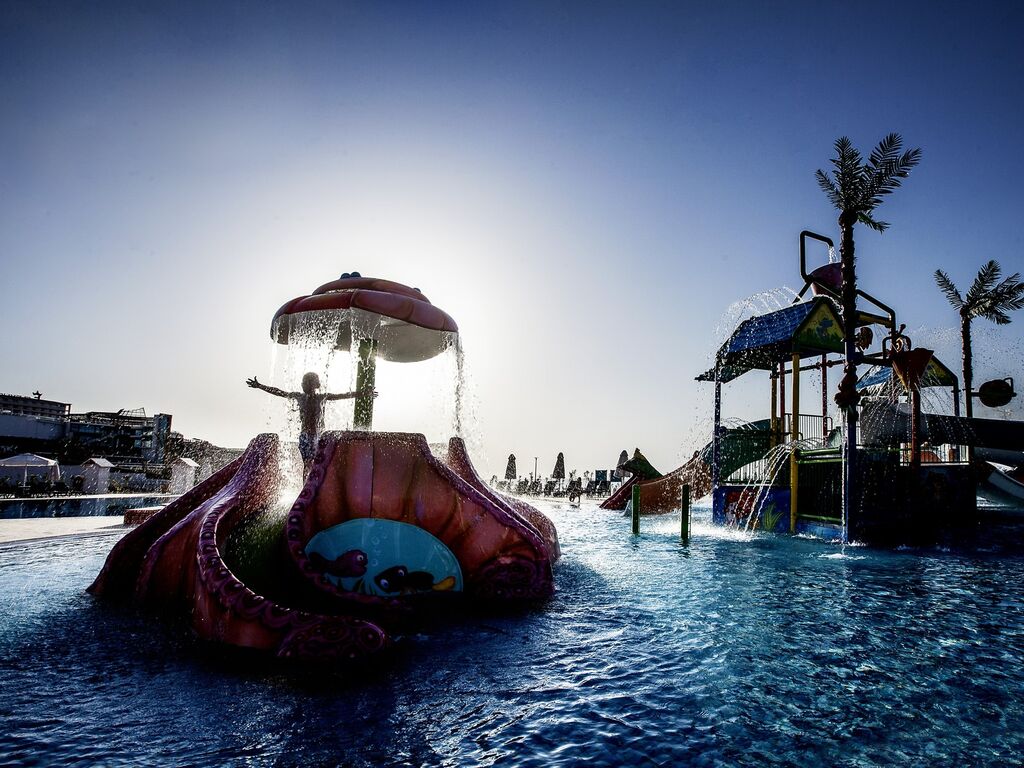Elexus Hotel Resort Casino