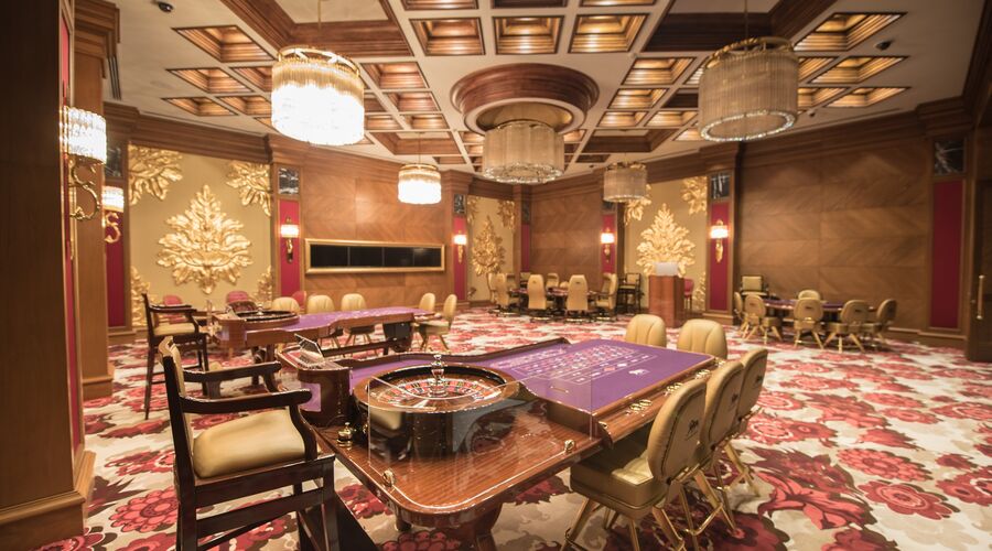 Les Ambassadeurs Hotel & Casino