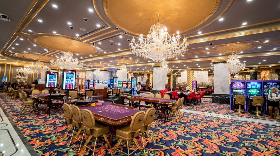 Les Ambassadeurs Hotel & Casino