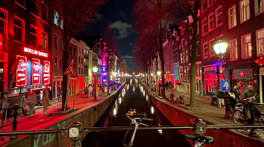 Benelux & Paris Promo Turu Pegasus Hava Yolları ile 7 Gece